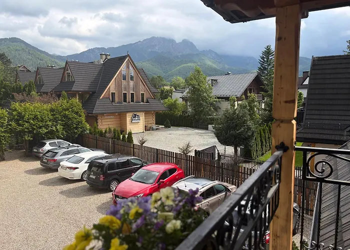 Apartamenty i Pokoje Krupówki Tuż Tuż